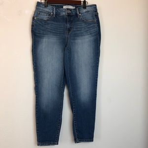 Torrid Girlfriend Jeans size 10 medium